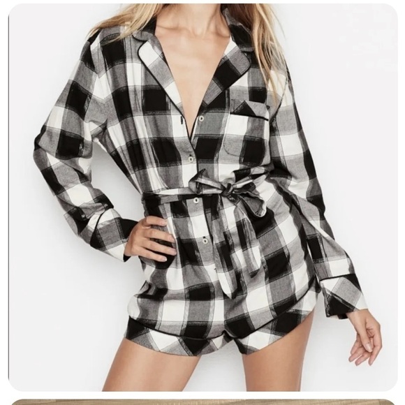 Victoria’s Secret Pajama Romper Black And White Plaid Flannel Romper - Picture 1 of 3